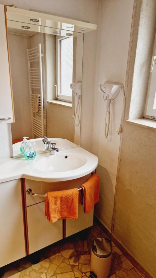 Gasthof Dorfschenke Stall المظهر الخارجي الصورة