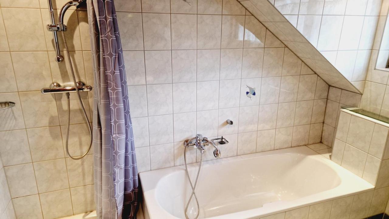 Gasthof Dorfschenke Stall المظهر الخارجي الصورة